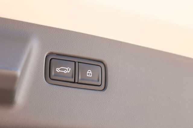 Hyundai Santa Fe 1.6 h T-GDi Premium Auto Euro 6 (s/s) 5dr (7Seat)