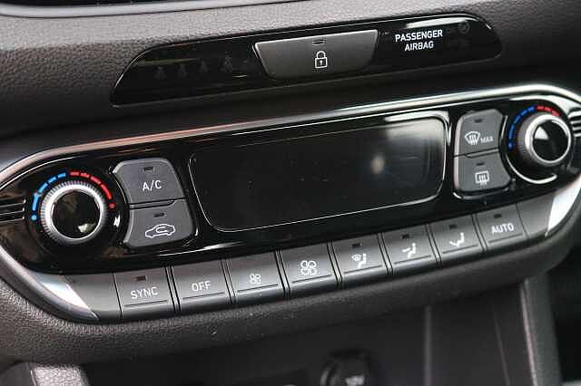 Hyundai i30 1.4 T-GDi N Line + Fastback DCT Euro 6 (s/s) 5dr