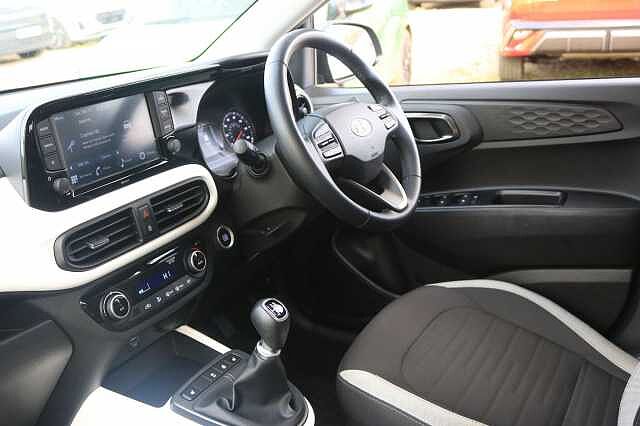 Hyundai i10 1.2 Premium Euro 6 (s/s) 5dr