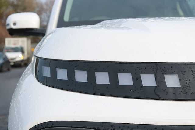 Hyundai INSTER Long Range 49kWh Cross Auto 5dr