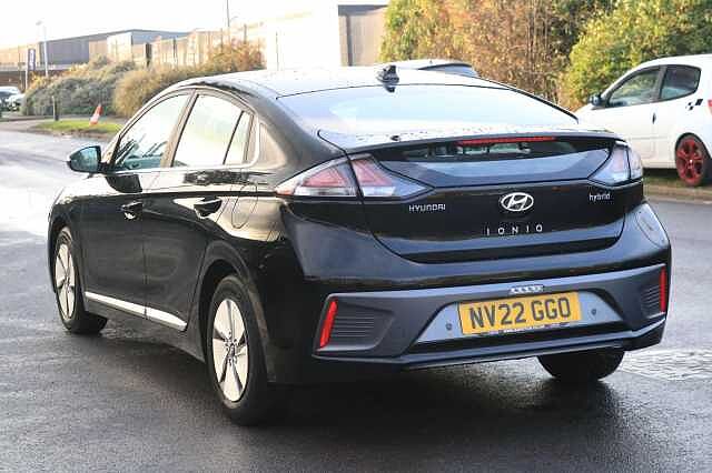 Hyundai IONIQ 1.6 h-GDi Premium DCT Euro 6 (s/s) 5dr