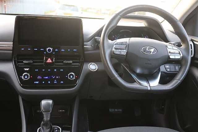 Hyundai IONIQ 1.6 h-GDi Premium DCT Euro 6 (s/s) 5dr