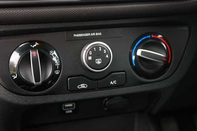 Hyundai i10 1.0 SE Connect Euro 6 (s/s) 5dr