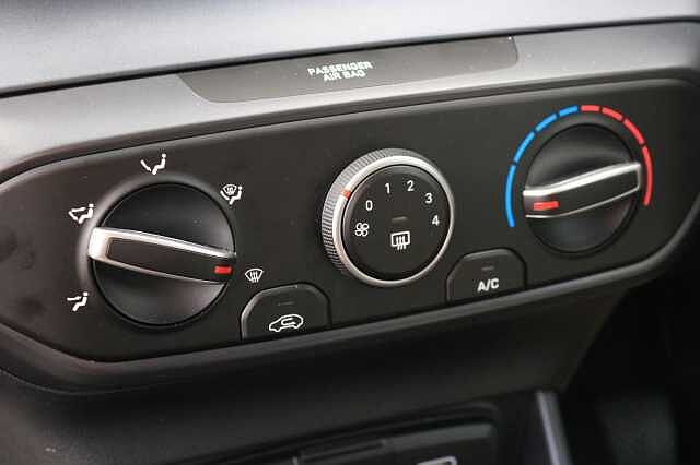 Hyundai i20 1.0T GDi 90 Black Line 5dr