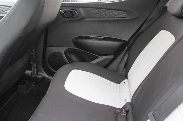 Hyundai i10 1.2 MPi Premium 5dr