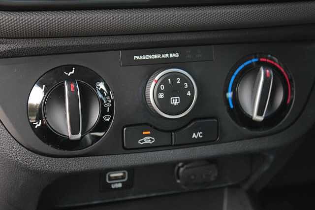 Hyundai i10 1.2 MPi SE Connect 5dr