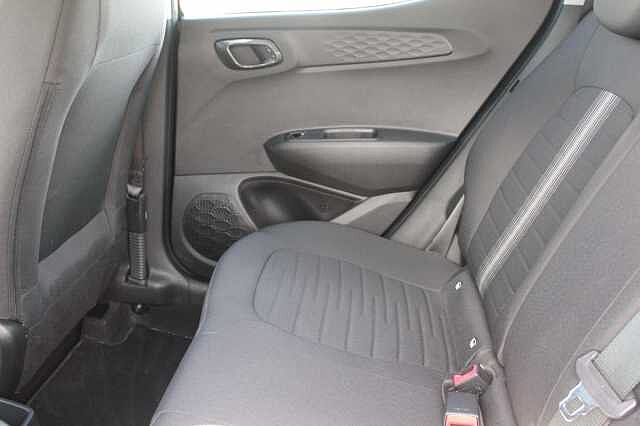 Hyundai i10 1.2 MPi SE Connect 5dr