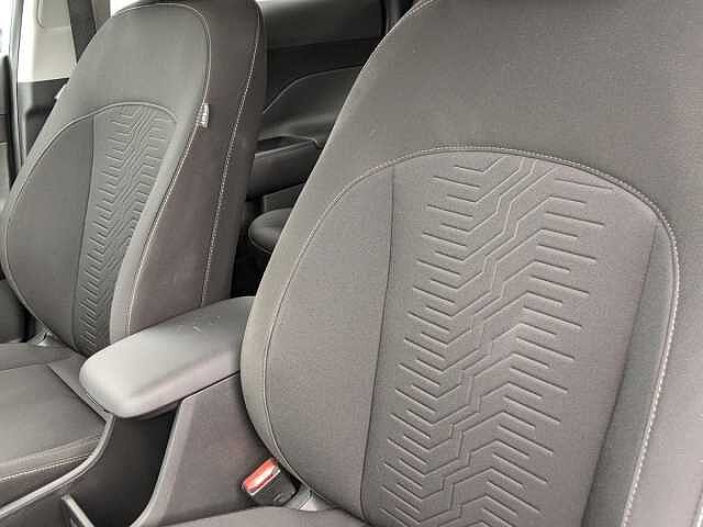 Hyundai KONA 160kW Advance 65kWh 5dr Auto
