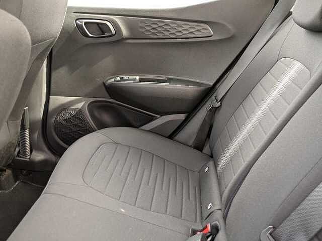 Hyundai i10 1.0 MPi SE Connect 5dr